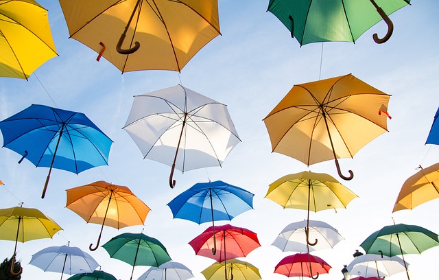 De ideale parasol voor je kinderwagen: bescherming en stijl in één De ideale parasol voor je kinderwagen: bescherming en stijl in één